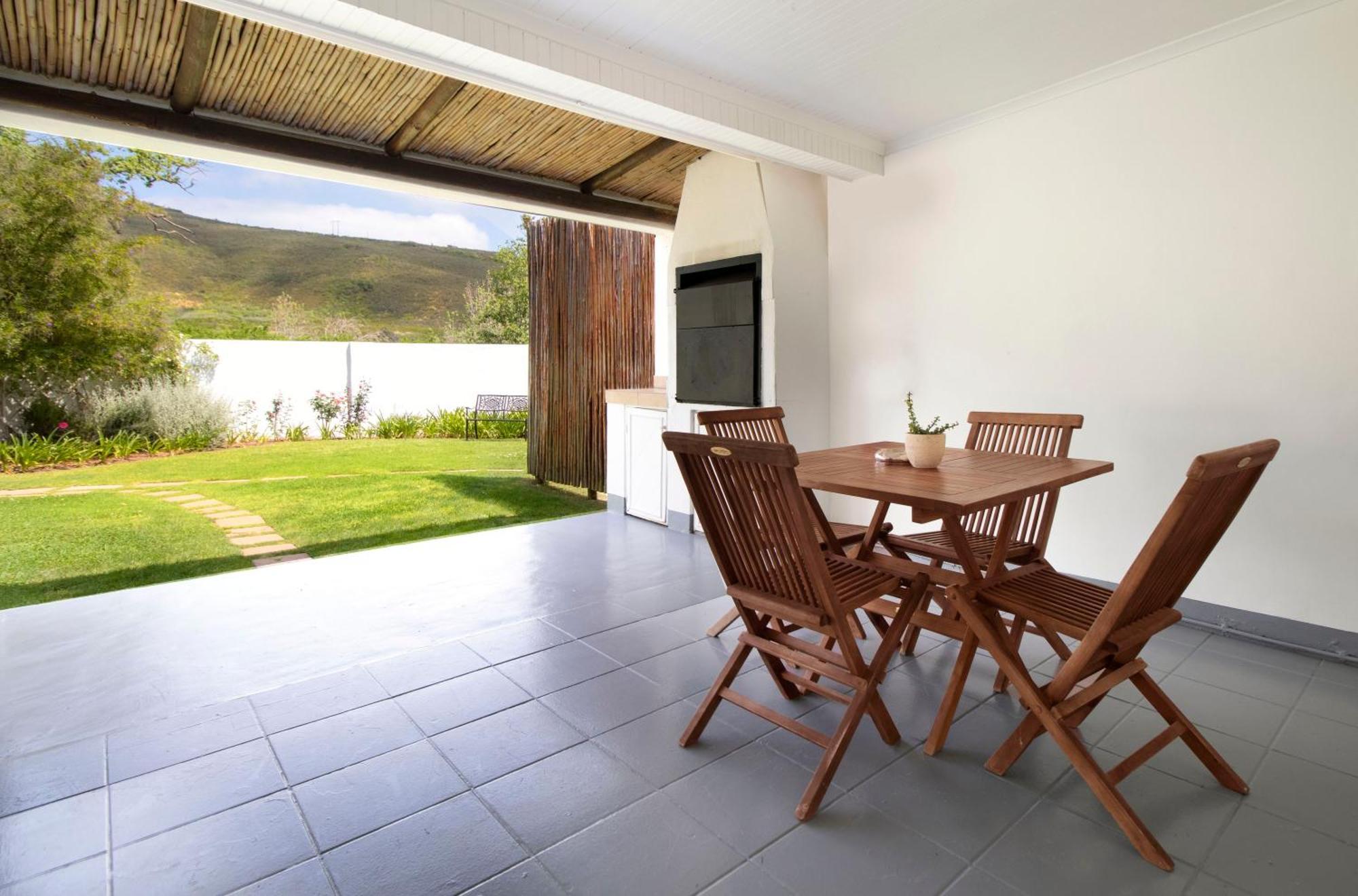 Knorhoek Country Guesthouse Stellenbosch Bagian luar foto